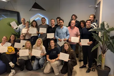 Participants with their certificate